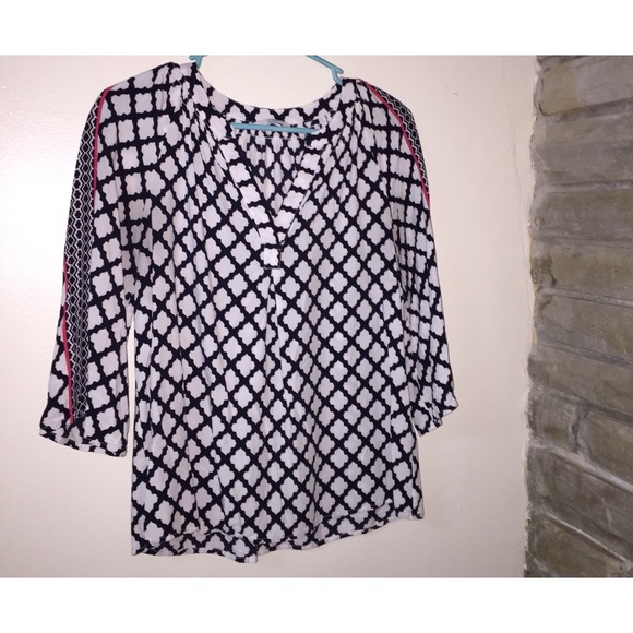 crown & ivy Tops - Crown & ivy. Size small.